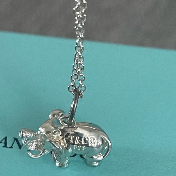 COA⭐️🐘TIFFANY & CO🐘⭐️VERY RaRe LUCKY⭐️🐘ELEPHANT🐘NECKLACE⭐️🐘OVER 30YRS OLD - Picture 7 of 8